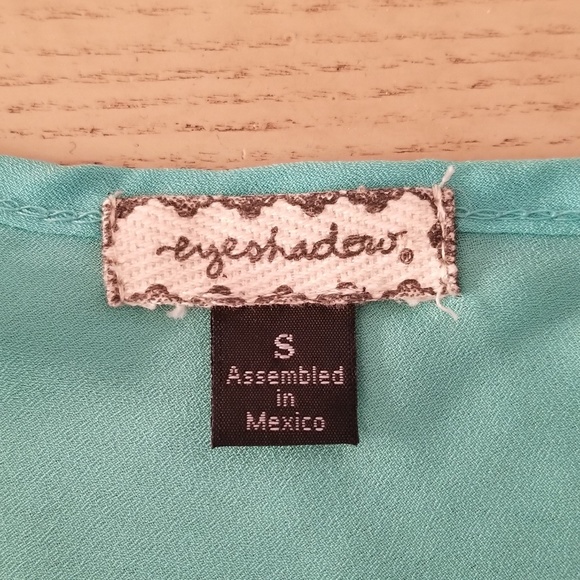 eyeshadow NWOT Tank/Blouse - Picture 4 of 4